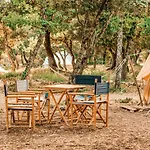 Роскошный шатер Lodg'ing Nature Camp Luberon *