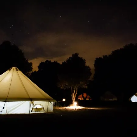 Luxusní stan Lodg'ing Nature Camp Luberon