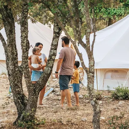 Luksusowy namiot Lodg'ing Nature Camp Luberon Saint-Michel-lʼObservatoire